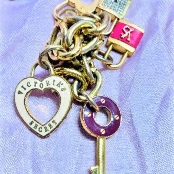 Vintage Victory Secret Lock, Key, Purse, Heart Charm Toggle Bracelet - Picture 7 of 8